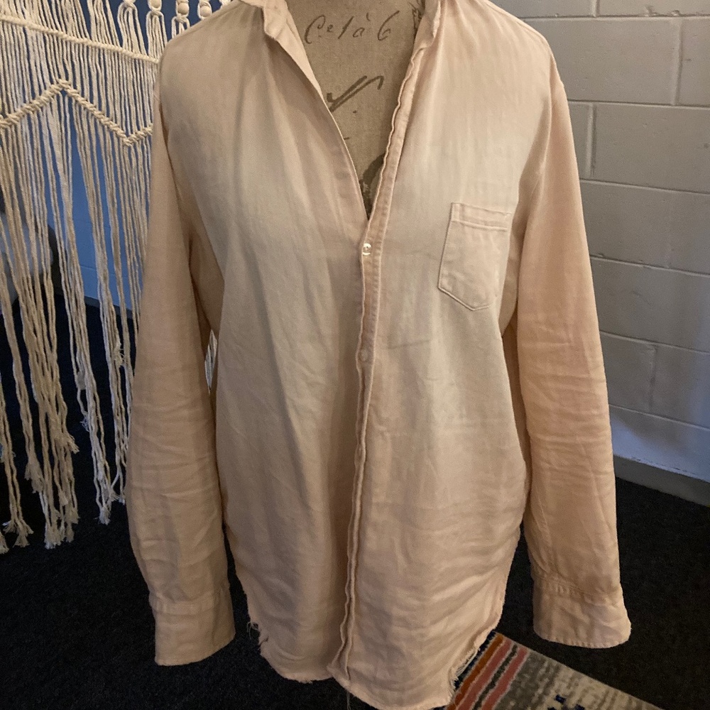 Frank & Eileen “Eileen” style pink distressed famous denim blouse large